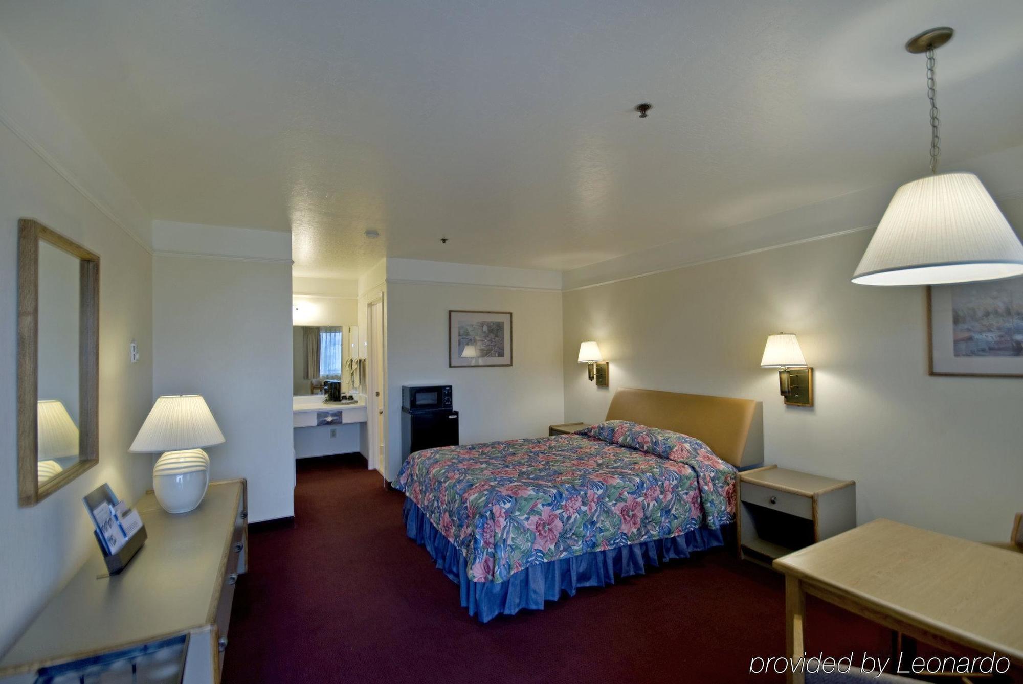 Seabird Lodge Fort Bragg Room photo